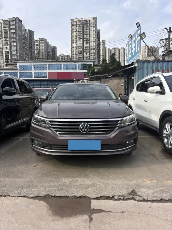 2018 Skoda Karoq 1.4T 150HP L4 7DCT,autocango,china used car exporter,china ev exporter,chinese used car exporter,chinese used ev exporter