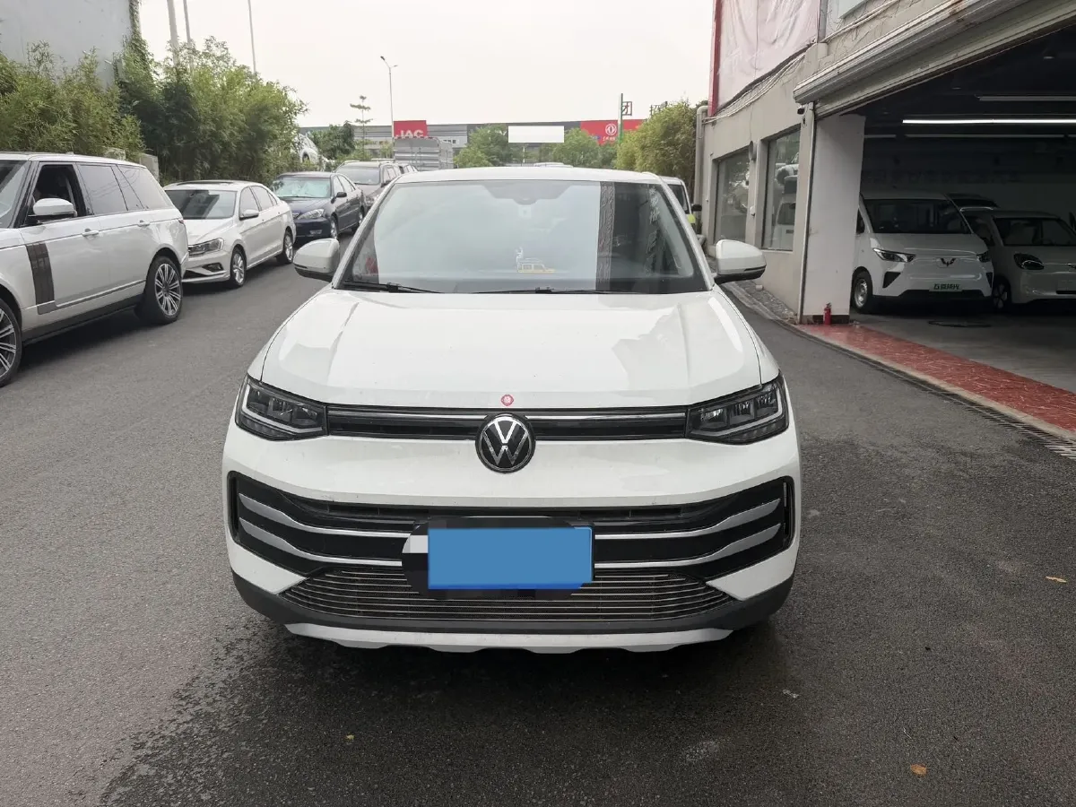2025 Volkswagen Tharu 1.5L 110HP L4 6AT,autocango,china used car exporter,china ev exporter,chinese used car exporter,chinese used ev exporter