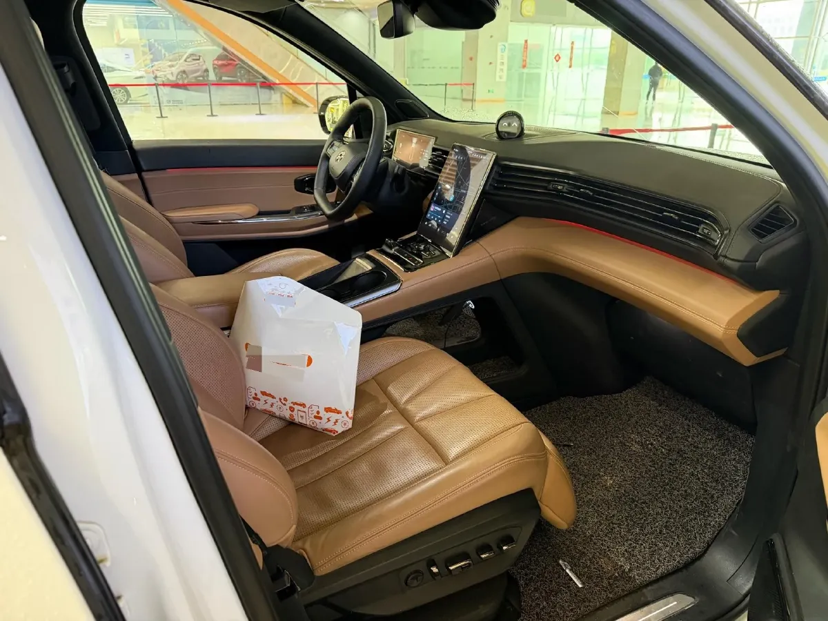 2020 NIO ES8 BEV 70KWH,autocango,china used car exporter,china ev exporter,chinese used car exporter,chinese used ev exporter