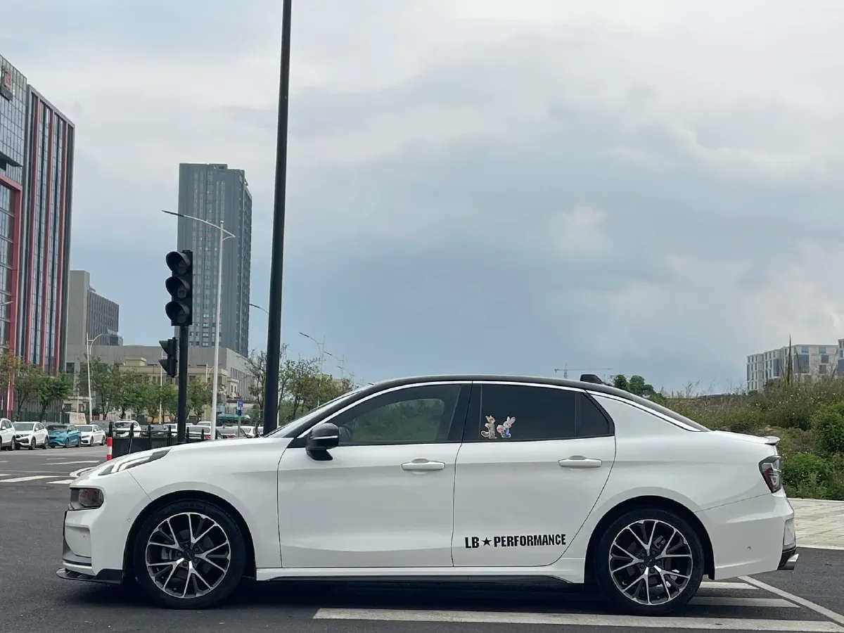 2019 LYNK&CO 01 2.0T 190HP L4 6AT,autocango,china used car exporter,china ev exporter,chinese used car exporter,chinese used ev exporter