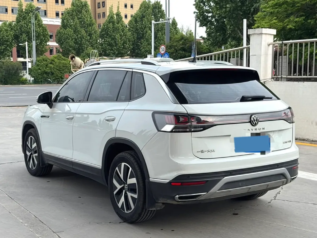 2023 Volkswagen Tayron 2.0T 186HP L4 7DCT,autocango,china used car exporter,china ev exporter,chinese used car exporter,chinese used ev exporter