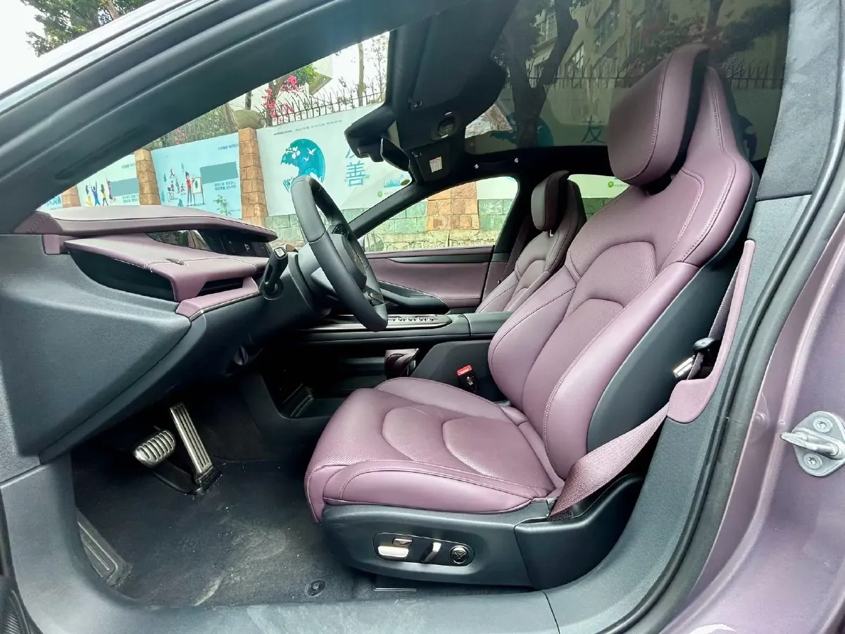 2024 MI SU7 BEV 101KWH,autocango,china used car exporter,china ev exporter,chinese used car exporter,chinese used ev exporter