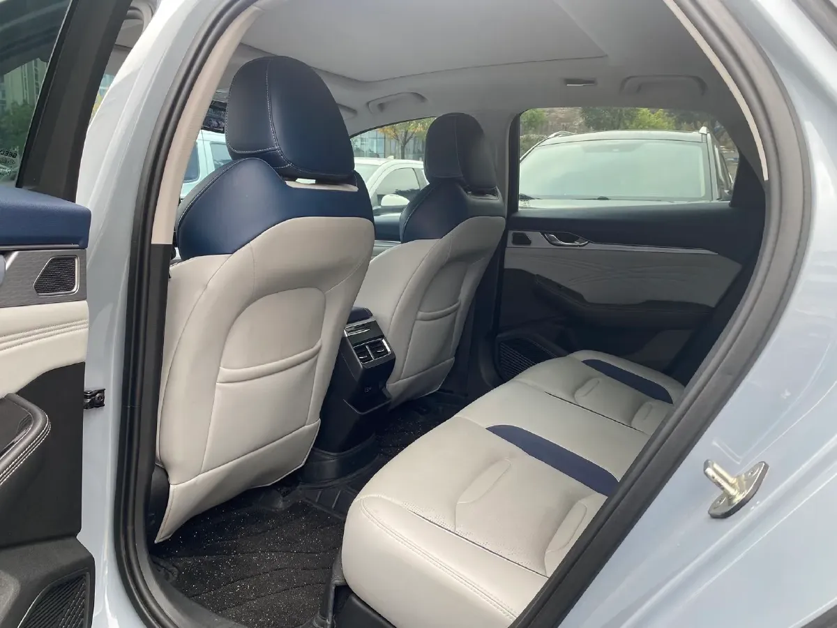 2023 Geely Preface 2.0T 190HP L4 7DCT,autocango,china used car exporter,china ev exporter,chinese used car exporter,chinese used ev exporter