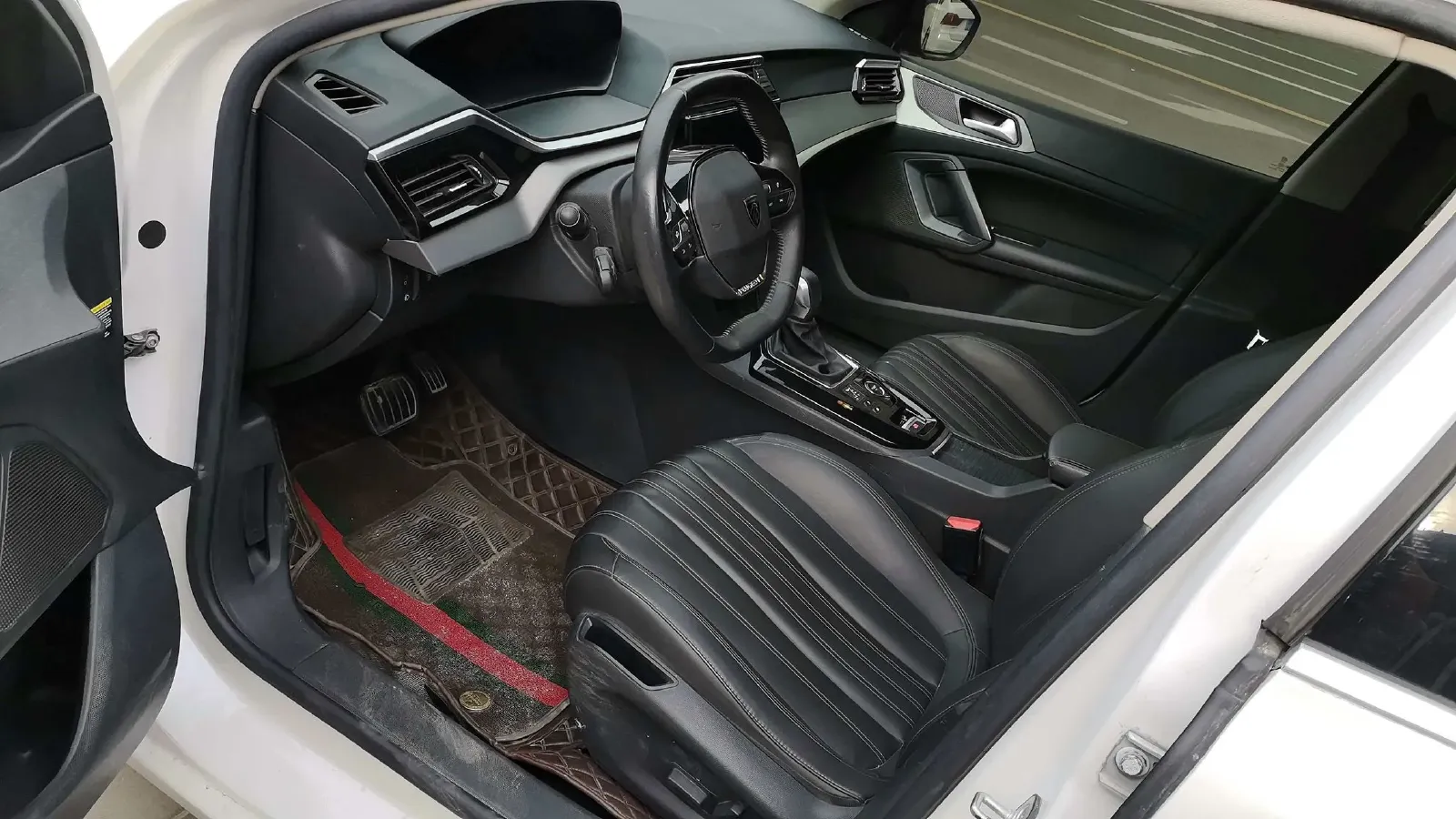 2022 Peugeot 408 1.6T 170HP L4 6AT,autocango,china used car exporter,china ev exporter,chinese used car exporter,chinese used ev exporter