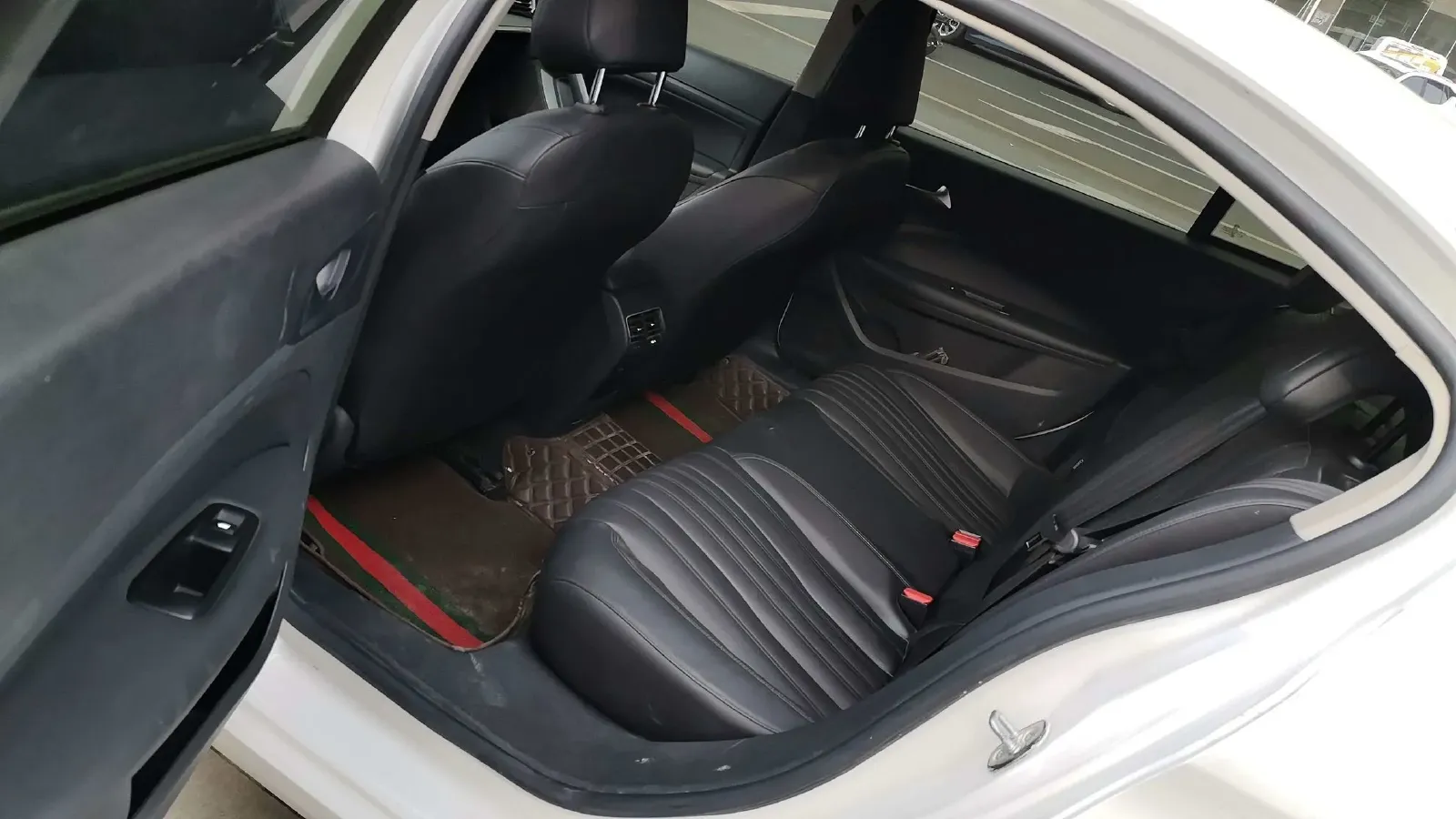 2022 Peugeot 408 1.6T 170HP L4 6AT,autocango,china used car exporter,china ev exporter,chinese used car exporter,chinese used ev exporter