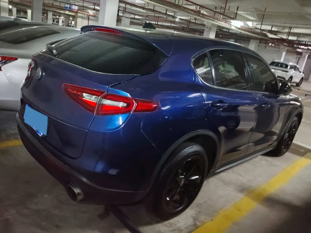 2017 Jaguar XE 2.0T 240HP L4 8AT,autocango,china used car exporter,china ev exporter,chinese used car exporter,chinese used ev exporter