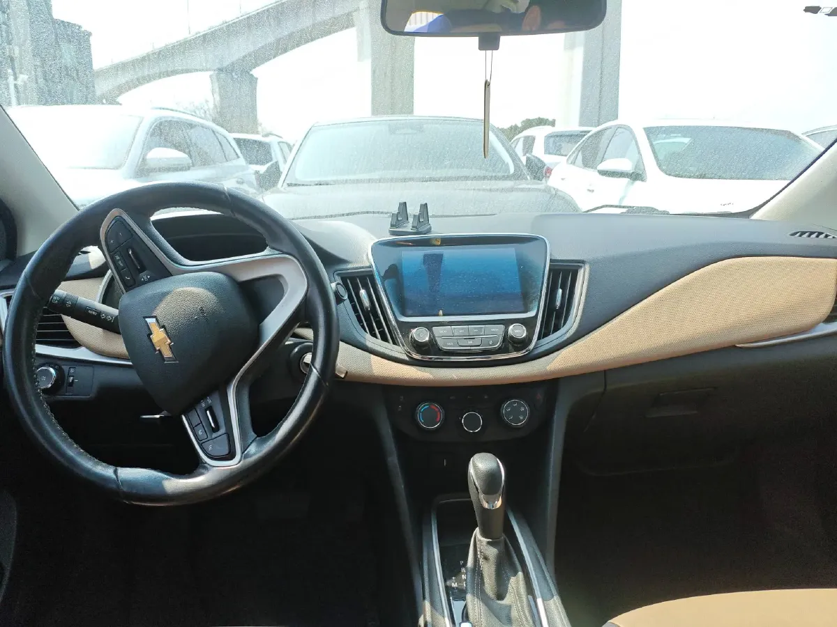 2022 Chevrolet Monza 1.5L 113HP L4 6AT,autocango,china used car exporter,china ev exporter,chinese used car exporter,chinese used ev exporter