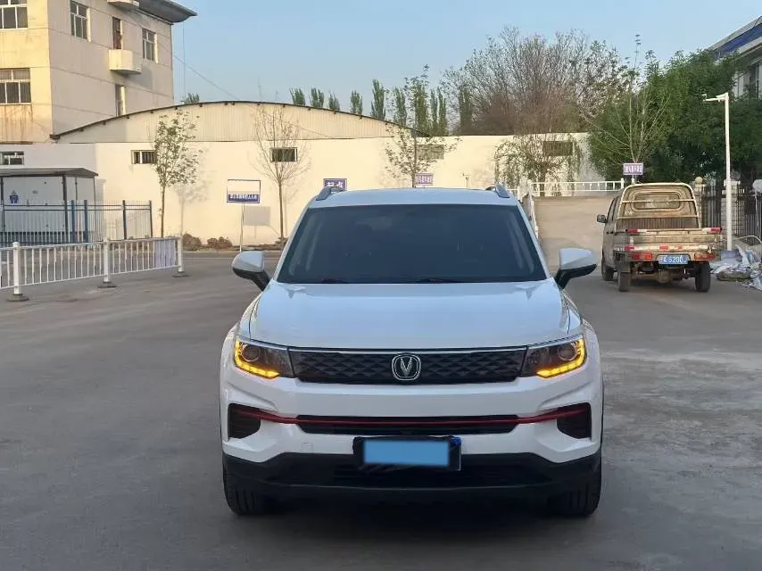 2019 ChangAn CS35 Plus 1.6L 128HP L4 6AT,autocango,china used car exporter,china ev exporter,chinese used car exporter,chinese used ev exporter