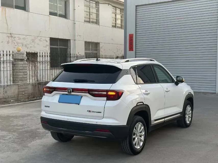 2019 ChangAn CS35 Plus 1.6L 128HP L4 6AT,autocango,china used car exporter,china ev exporter,chinese used car exporter,chinese used ev exporter