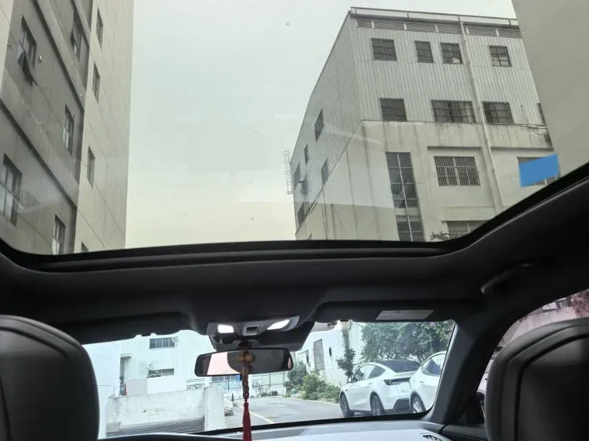 2022 ChangAn UNI-V 1.5T 188HP L4 7DCT,autocango,china used car exporter,china ev exporter,chinese used car exporter,chinese used ev exporter