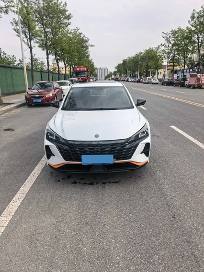 2023 DongFeng Aeolus YiXuan 1.5L 125HP L4 6DCT,autocango,china used car exporter,china ev exporter,chinese used car exporter,chinese used ev exporter