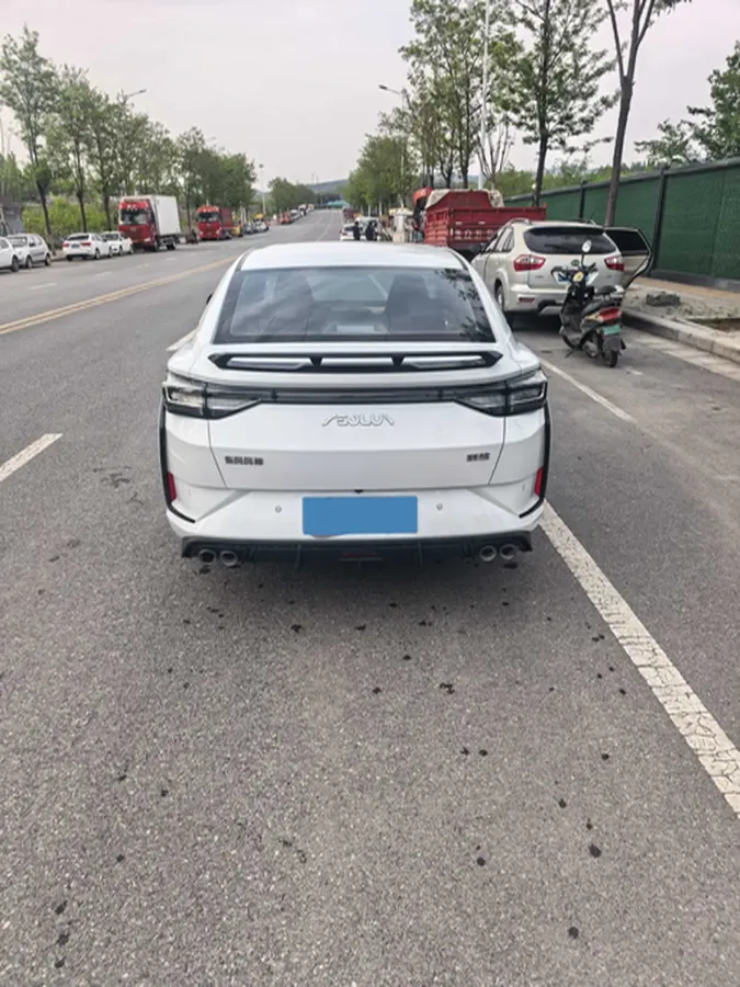 2023 DongFeng Aeolus YiXuan 1.5L 125HP L4 6DCT,autocango,china used car exporter,china ev exporter,chinese used car exporter,chinese used ev exporter