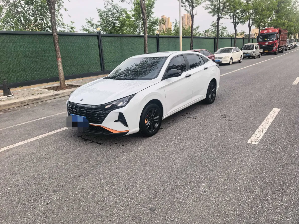2023 DongFeng Aeolus YiXuan 1.5L 125HP L4 6DCT,autocango,china used car exporter,china ev exporter,chinese used car exporter,chinese used ev exporter