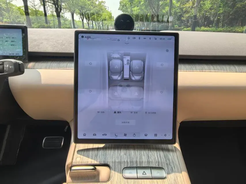 2021 Volkswagen ID.6 Crozz BEV 84.8KWH,autocango,china used car exporter,china ev exporter,chinese used car exporter,chinese used ev exporter