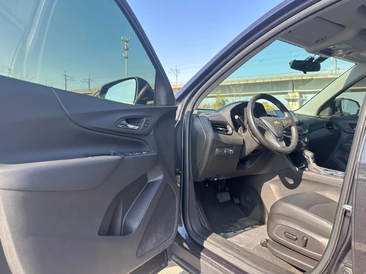 2022 Chevrolet Equinox 1.5T 169HP L4 6AT,autocango,china used car exporter,china ev exporter,chinese used car exporter,chinese used ev exporter