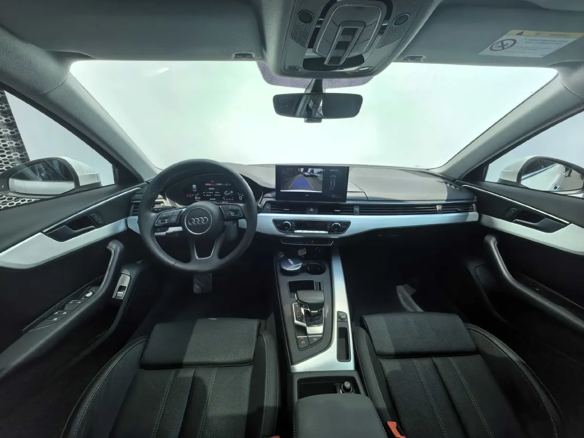 2020 Audi A4L 2.0T 190HP L4 7DCT,autocango,china used car exporter,china ev exporter,chinese used car exporter,chinese used ev exporter