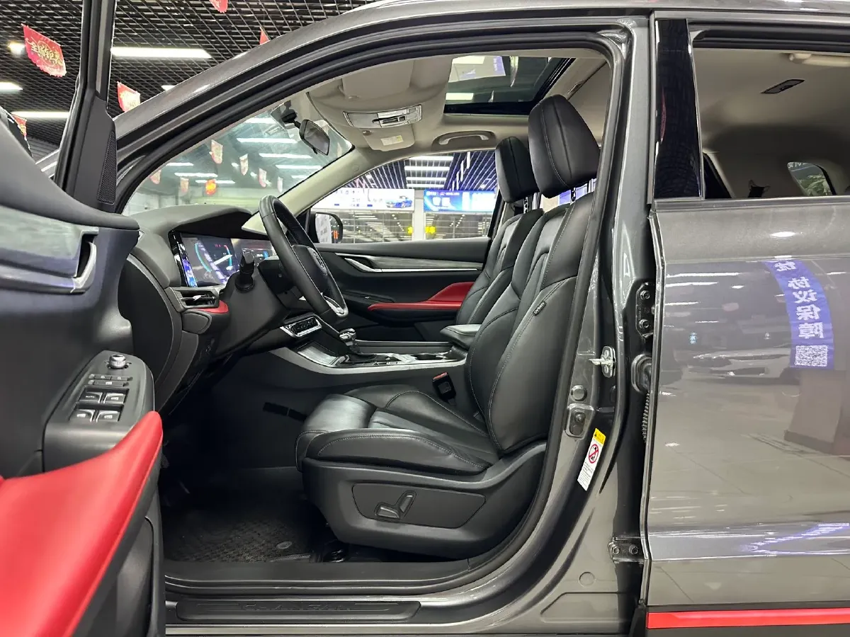 2021 ChangAn CS55 Plus 1.5T 180HP L4 7DCT,autocango,china used car exporter,china ev exporter,chinese used car exporter,chinese used ev exporter