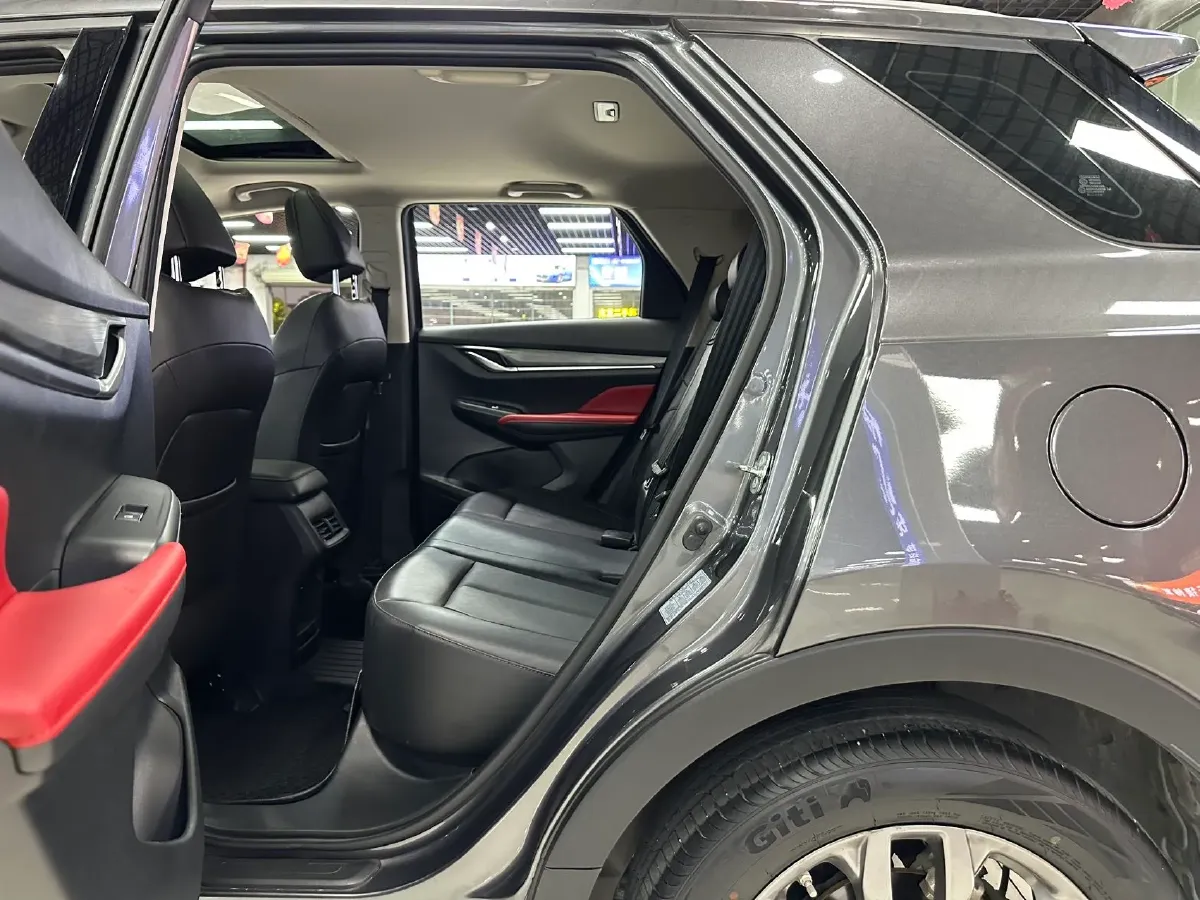 2021 ChangAn CS55 Plus 1.5T 180HP L4 7DCT,autocango,china used car exporter,china ev exporter,chinese used car exporter,chinese used ev exporter