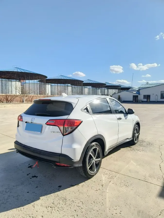 2020 Honda Vezel 1.5L 131HP L4 CVT,autocango,china used car exporter,china ev exporter,chinese used car exporter,chinese used ev exporter