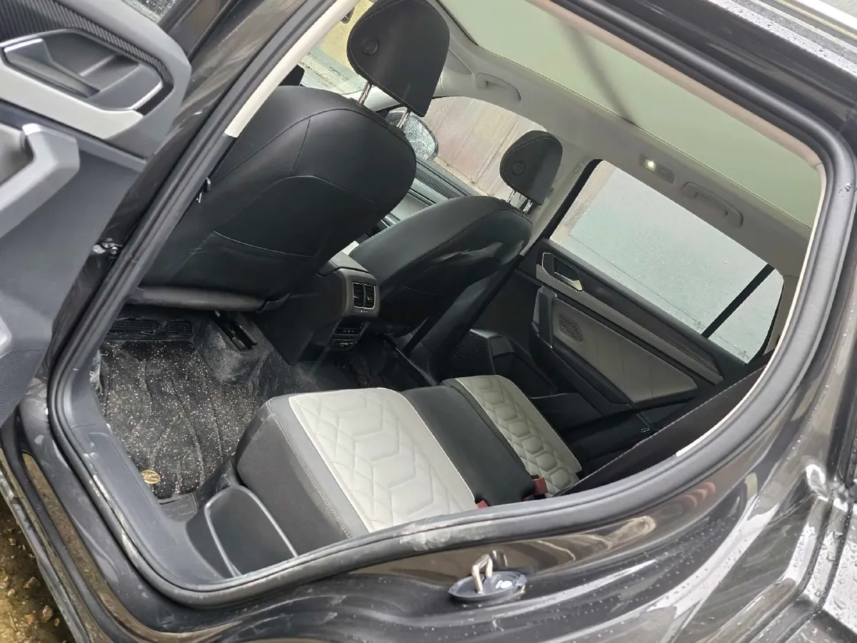 2025 Volkswagen Tayron 1.5T 160HP L4 7DCT,autocango,china used car exporter,china ev exporter,chinese used car exporter,chinese used ev exporter