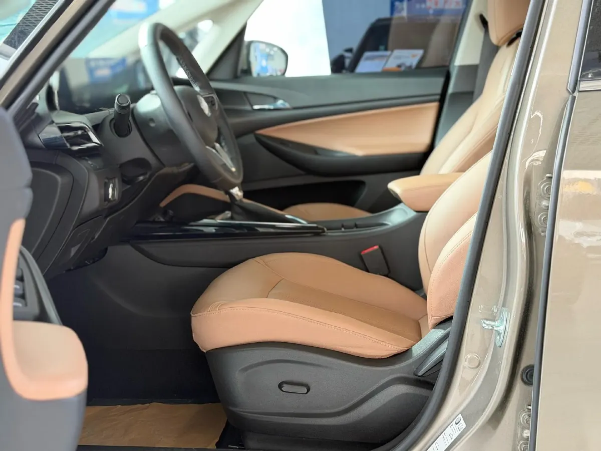 2021 Buick GL6 1.3T 163HP L3 6AT,autocango,china used car exporter,china ev exporter,chinese used car exporter,chinese used ev exporter