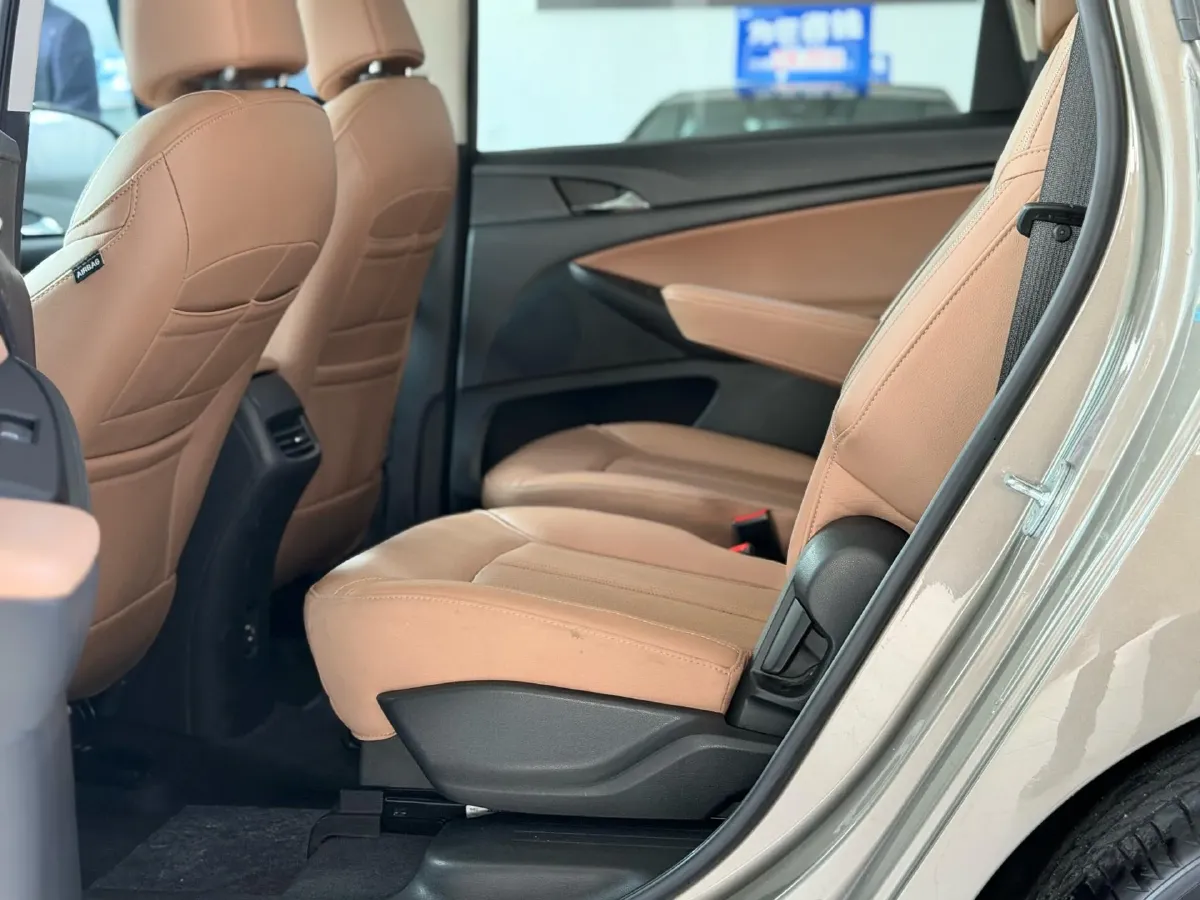 2021 Buick GL6 1.3T 163HP L3 6AT,autocango,china used car exporter,china ev exporter,chinese used car exporter,chinese used ev exporter