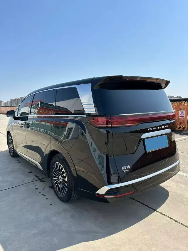 2022 HongQi HS7 3.0T 337HP V6 8AT,autocango,china used car exporter,china ev exporter,chinese used car exporter,chinese used ev exporter