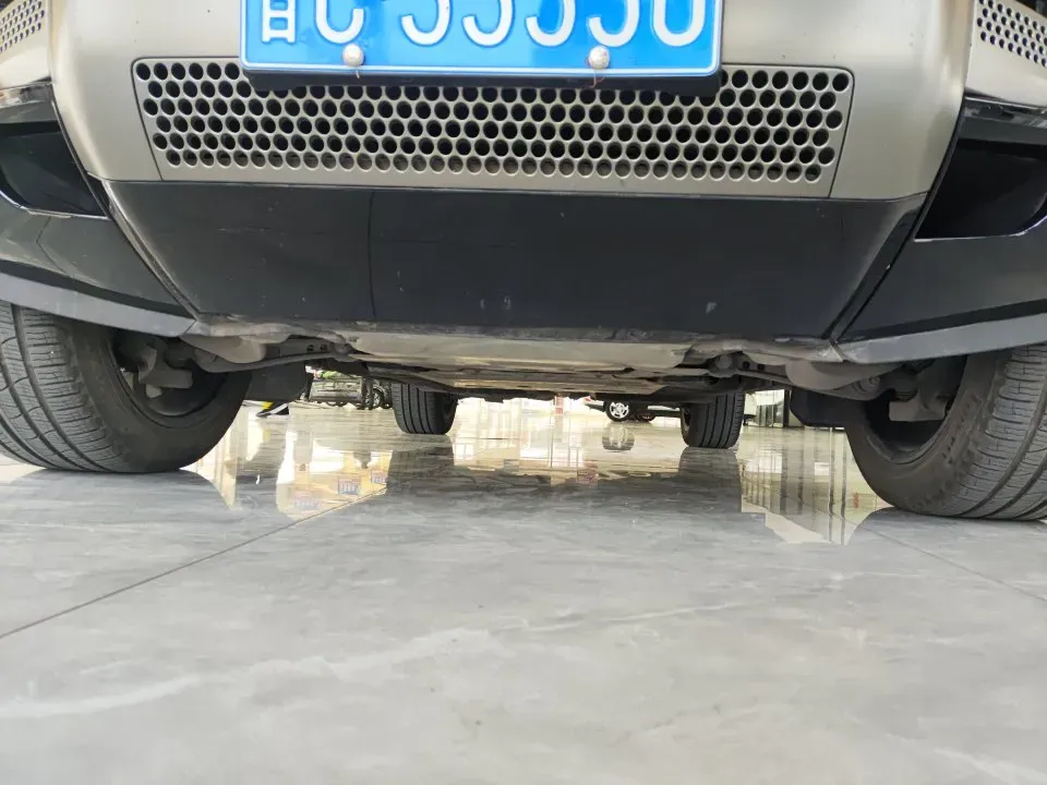 2023 Land Rover Defender 3.0T 400HP L6 8AT,autocango,china used car exporter,china ev exporter,chinese used car exporter,chinese used ev exporter