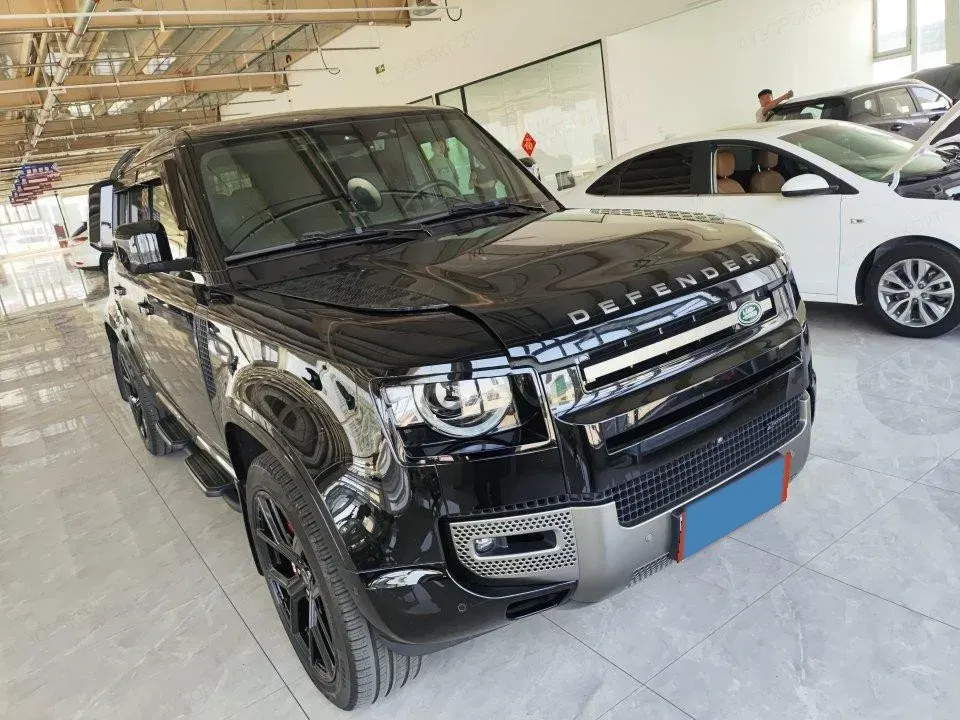 2023 Land Rover Defender 3.0T 400HP L6 8AT,autocango,china used car exporter,china ev exporter,chinese used car exporter,chinese used ev exporter