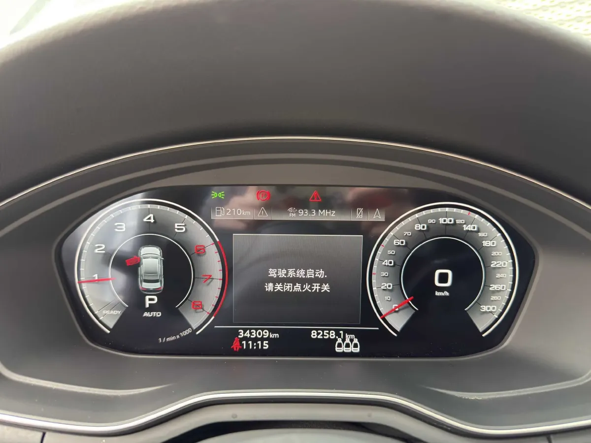 2024 Audi A4L 2.0T 190HP L4 7DCT,autocango,china used car exporter,china ev exporter,chinese used car exporter,chinese used ev exporter