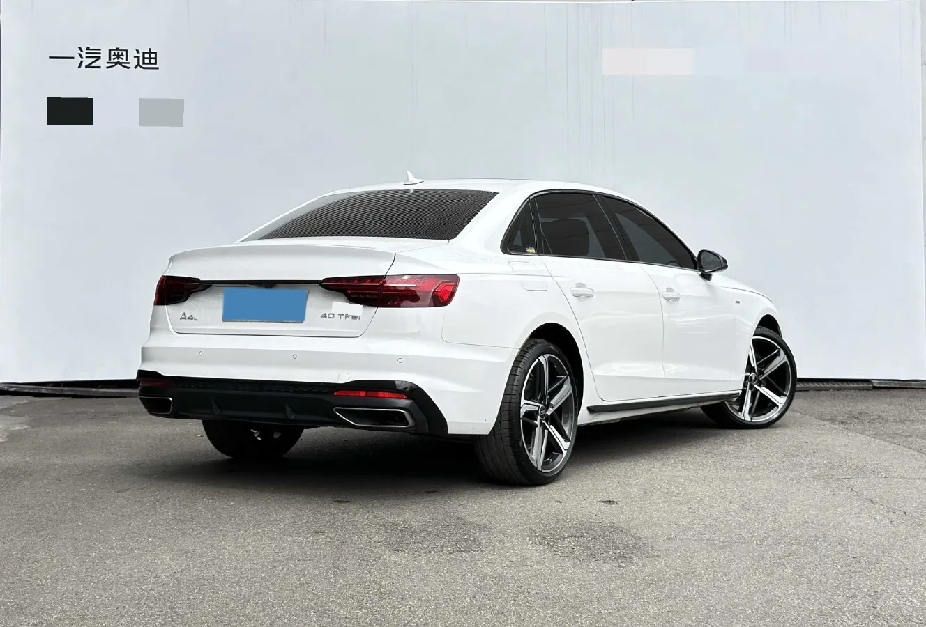 2024 Audi A4L 2.0T 190HP L4 7DCT,autocango,china used car exporter,china ev exporter,chinese used car exporter,chinese used ev exporter