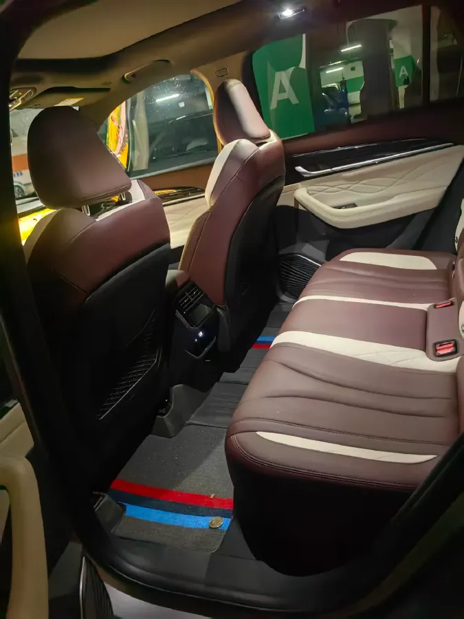 2021 Geely Monjaro 2.0T 218HP L4 7DCT,autocango,china used car exporter,china ev exporter,chinese used car exporter,chinese used ev exporter