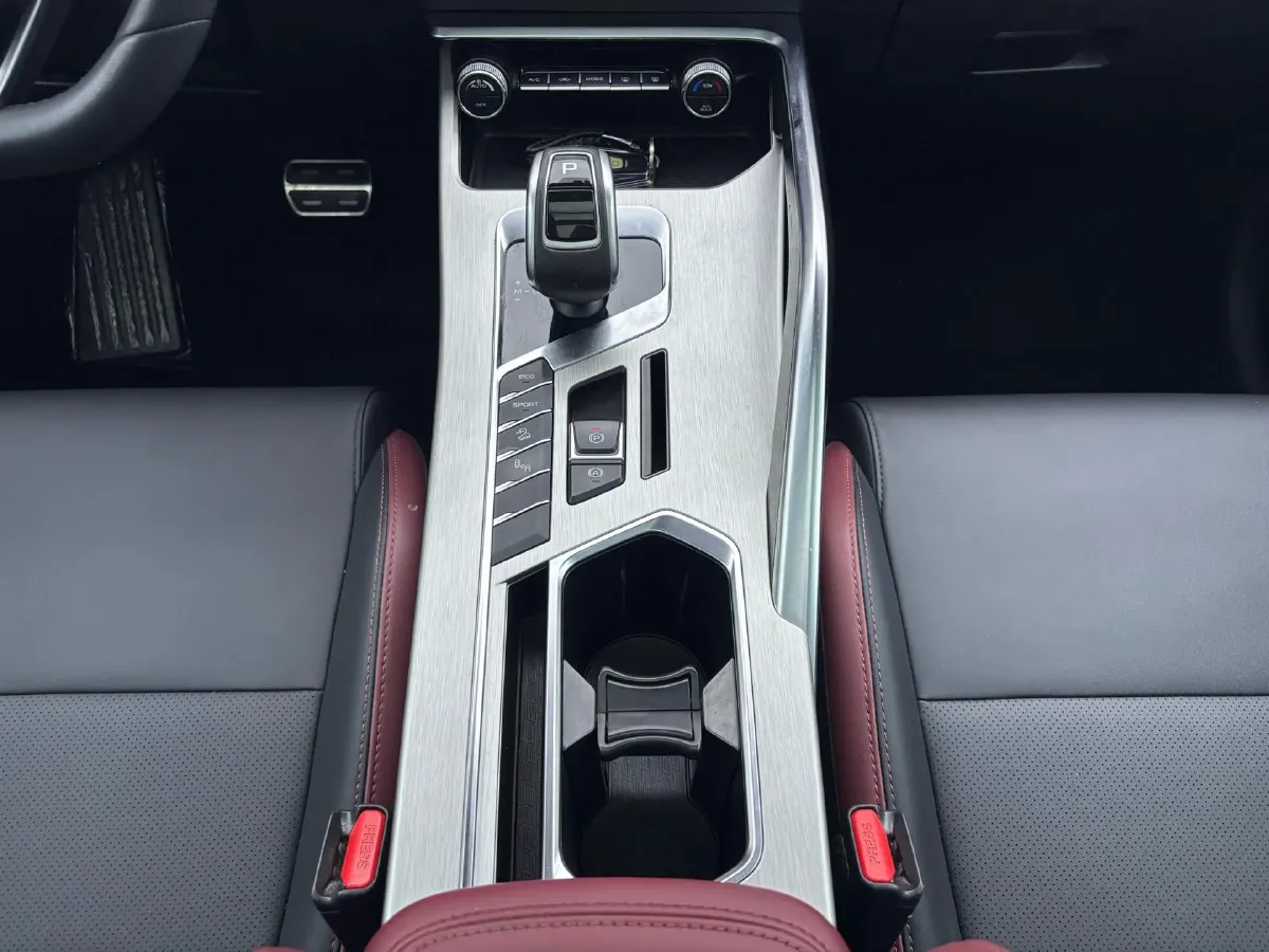 2020 Geely Coolray 1.5T 177HP L3 7DCT,autocango,china used car exporter,china ev exporter,chinese used car exporter,chinese used ev exporter