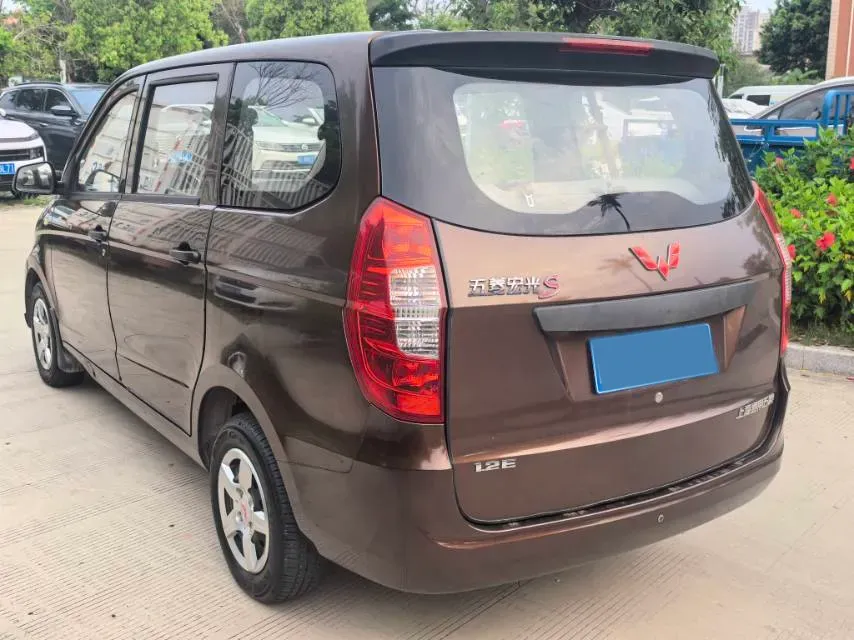 2018 WuLing HongGuang 1.2L 82HP L4 5MT,autocango,china used car exporter,china ev exporter,chinese used car exporter,chinese used ev exporter