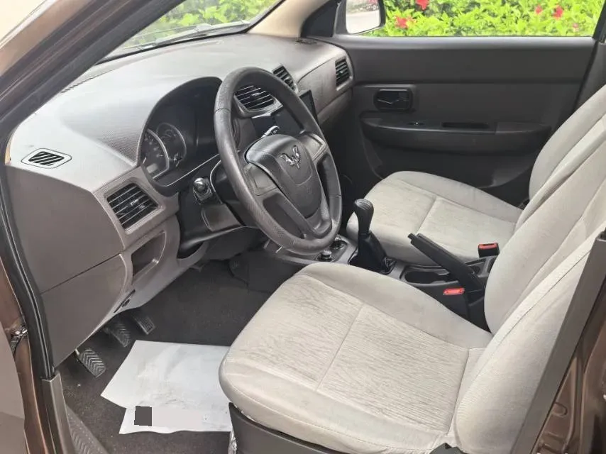 2018 WuLing HongGuang 1.2L 82HP L4 5MT,autocango,china used car exporter,china ev exporter,chinese used car exporter,chinese used ev exporter