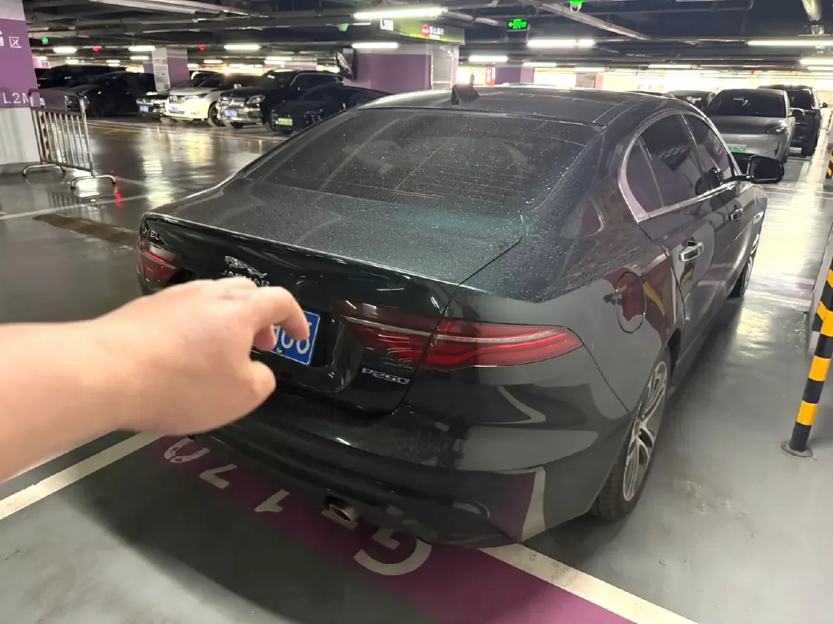 2021 Jaguar XEL 2.0T 250HP L4 8AT,autocango,china used car exporter,china ev exporter,chinese used car exporter,chinese used ev exporter