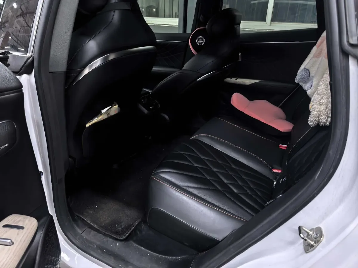 2023 Deepal S07 1.5L 95HP L4 REEV 31.73KWH,autocango,china used car exporter,china ev exporter,chinese used car exporter,chinese used ev exporter