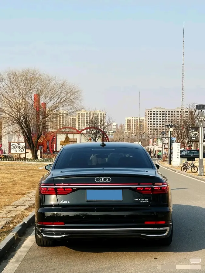 2024 Audi A8 3.0T 286HP V6 8AT,autocango,china used car exporter,china ev exporter,chinese used car exporter,chinese used ev exporter