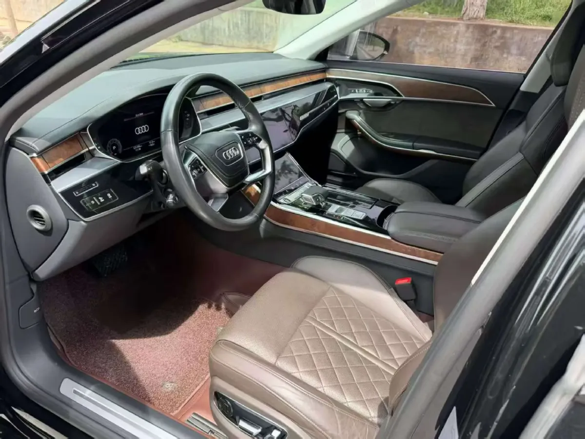 2024 Audi A8 3.0T 286HP V6 8AT,autocango,china used car exporter,china ev exporter,chinese used car exporter,chinese used ev exporter