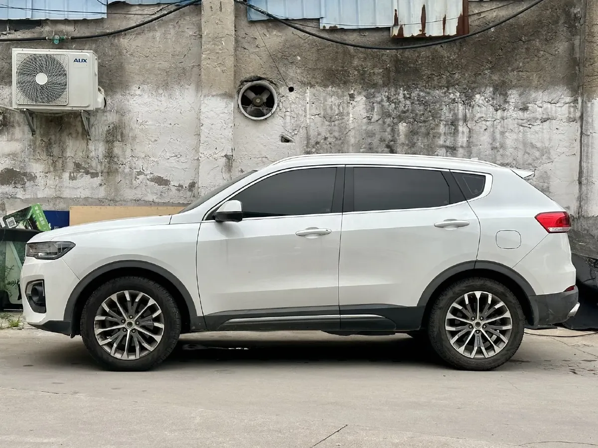 2018 Haval H6 1.5T 169HP L4 7DCT,autocango,china used car exporter,china ev exporter,chinese used car exporter,chinese used ev exporter