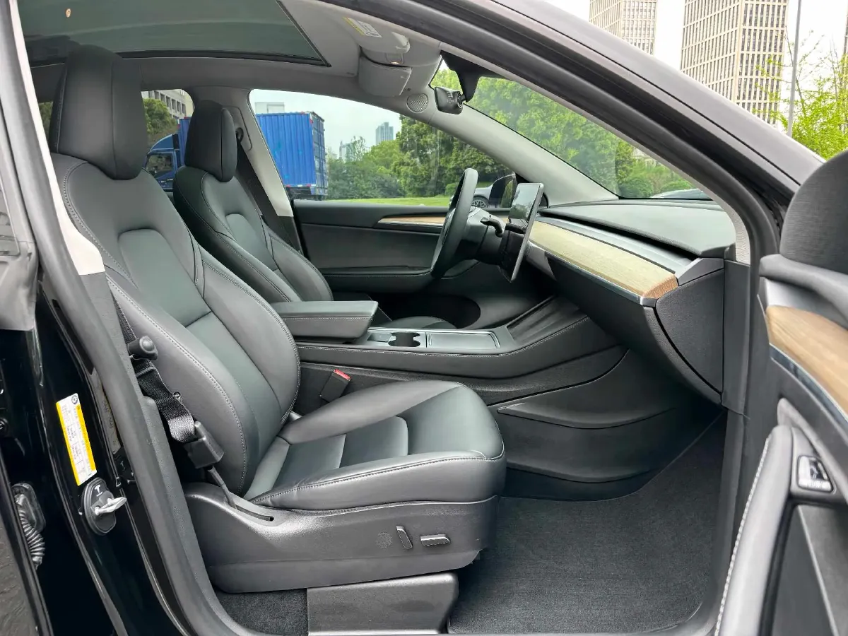 2022 BMW 3 Series 2.0T 184HP L4 8AT,autocango,china used car exporter,china ev exporter,chinese used car exporter,chinese used ev exporter