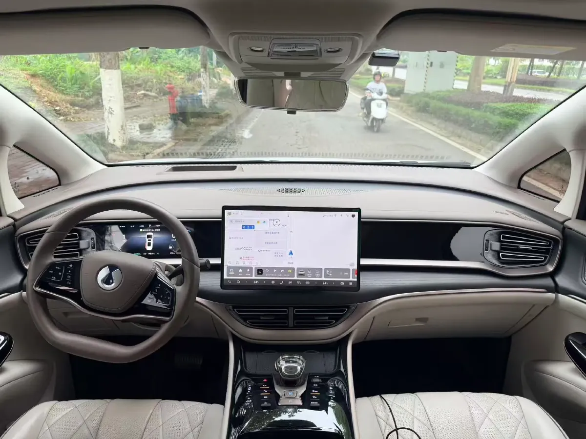 2022 Mercedes-Benz GLC Class 2.0T 197HP L4 9AT,autocango,china used car exporter,china ev exporter,chinese used car exporter,chinese used ev exporter