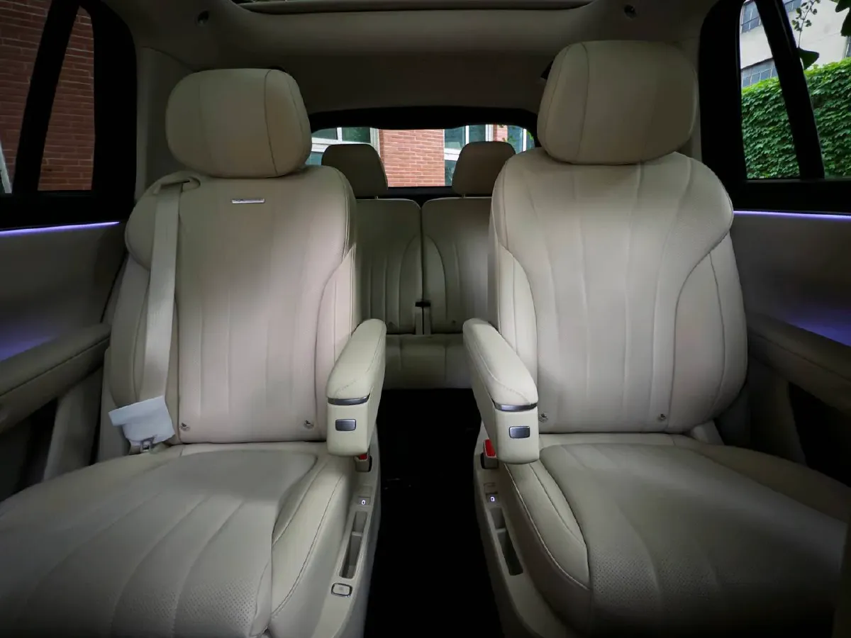 2026 AITO AITO M7 BEV,autocango,china used car exporter,china ev exporter,chinese used car exporter,chinese used ev exporter