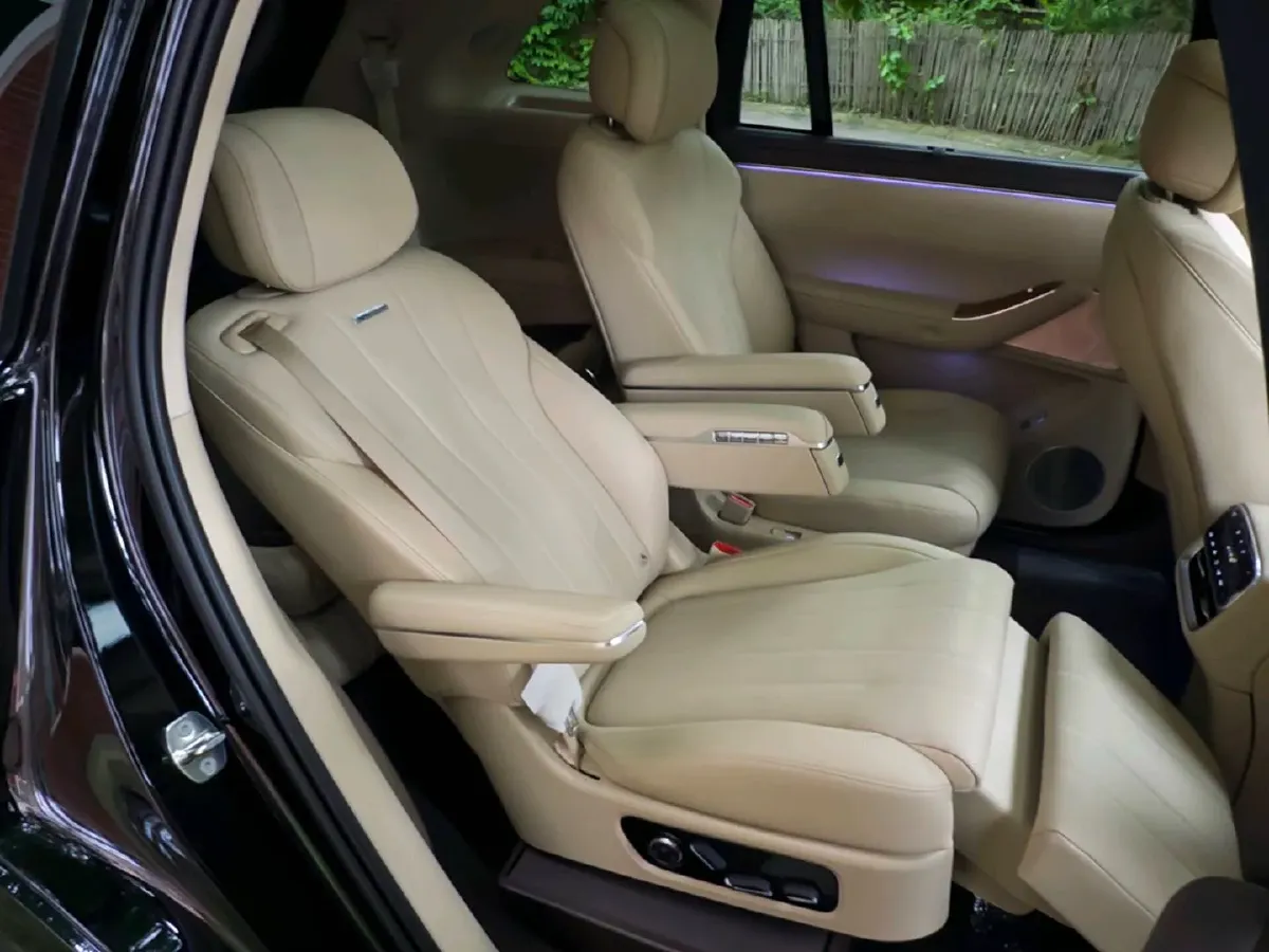 2026 AITO AITO M7 BEV,autocango,china used car exporter,china ev exporter,chinese used car exporter,chinese used ev exporter