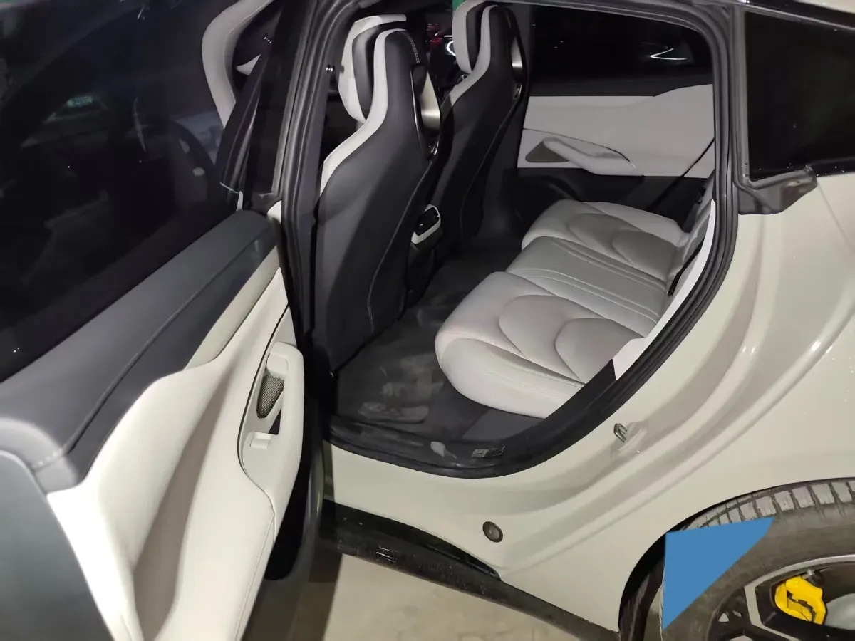 2024 MI SU7 BEV 94.3KWH,autocango,china used car exporter,china ev exporter,chinese used car exporter,chinese used ev exporter