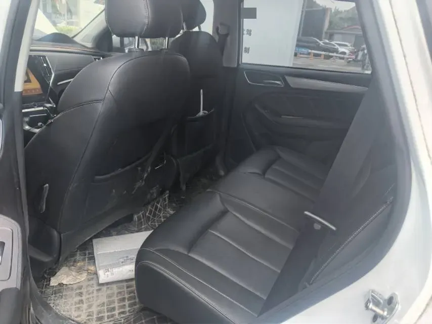 2020 Roewe i6 1.5T 169HP L4 7DCT,autocango,china used car exporter,china ev exporter,chinese used car exporter,chinese used ev exporter