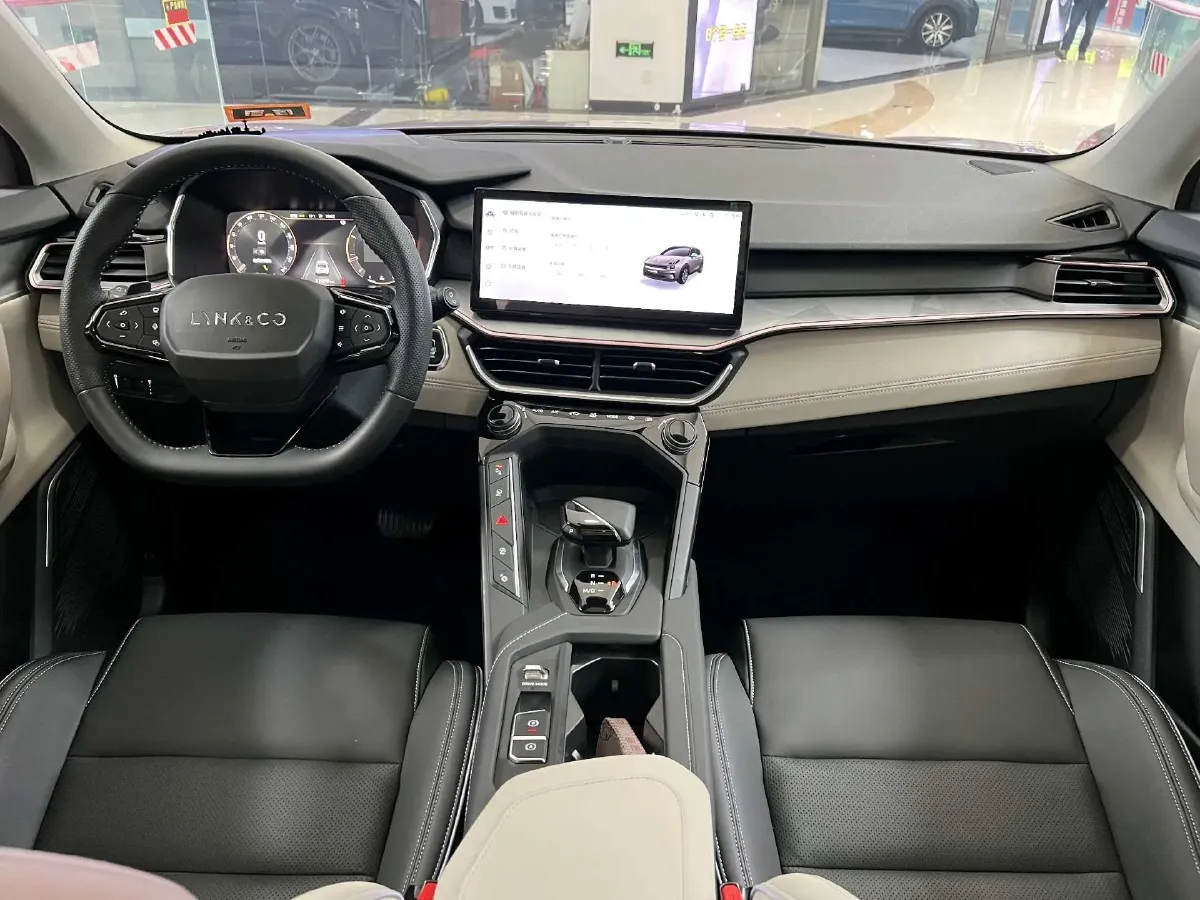 2023 LYNK&CO 03 1.5T 181HP L4 7DCT,autocango,china used car exporter,china ev exporter,chinese used car exporter,chinese used ev exporter