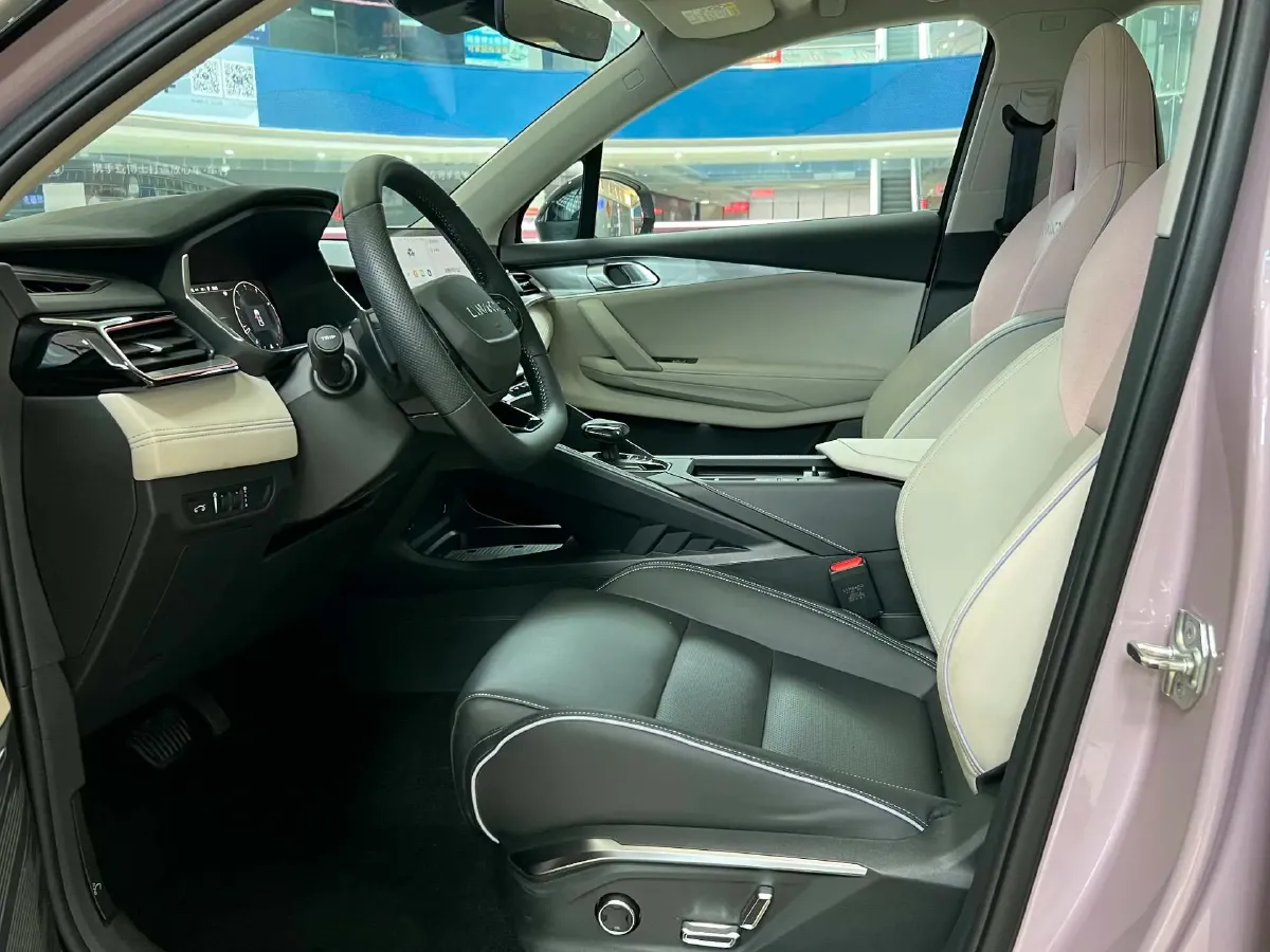 2023 LYNK&CO 03 1.5T 181HP L4 7DCT,autocango,china used car exporter,china ev exporter,chinese used car exporter,chinese used ev exporter