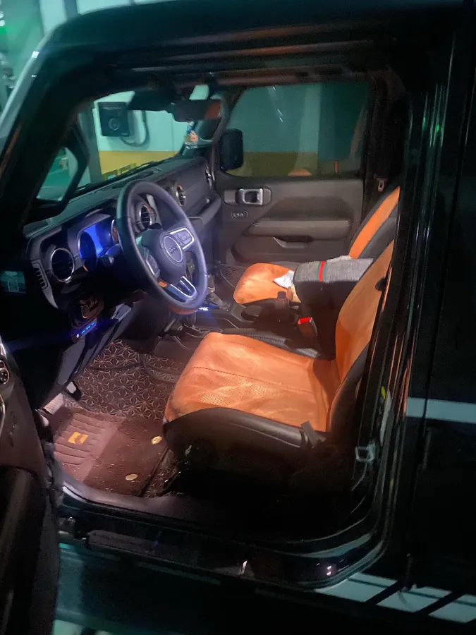 2021 Jeep Wrangler 2.0T 266HP L4 8AT PHEV 17KWH,autocango,china used car exporter,china ev exporter,chinese used car exporter,chinese used ev exporter