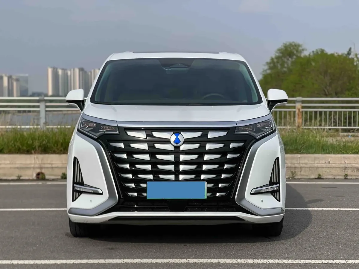 2022 Mercedes-Benz GLC Class 2.0T 197HP L4 9AT,autocango,china used car exporter,china ev exporter,chinese used car exporter,chinese used ev exporter